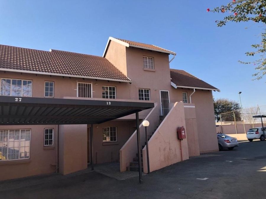 1 Bedroom Property for Sale in Radiokop Gauteng