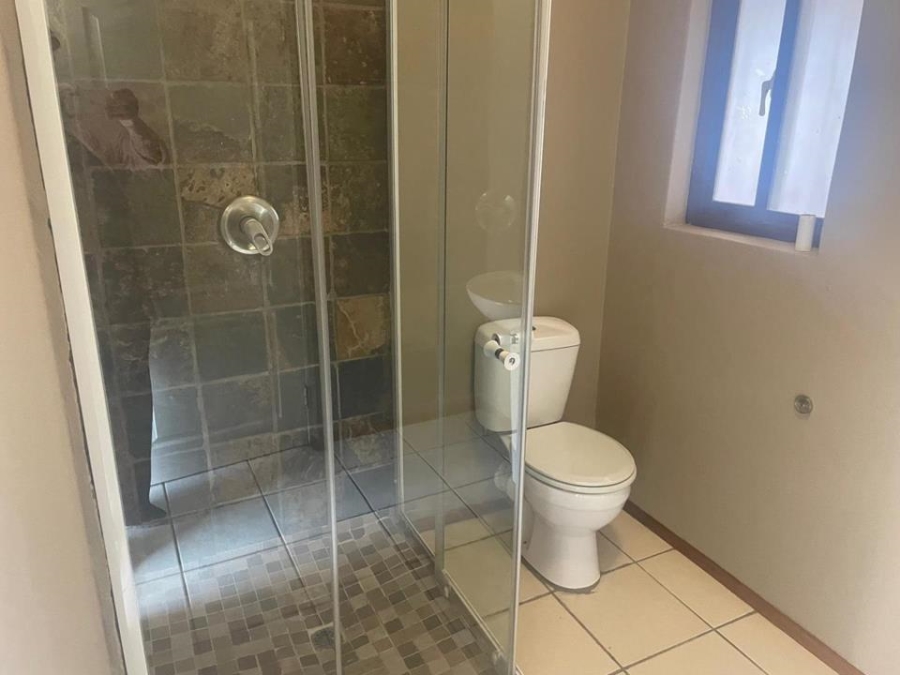 To Let 2 Bedroom Property for Rent in Honeydew Grove Gauteng