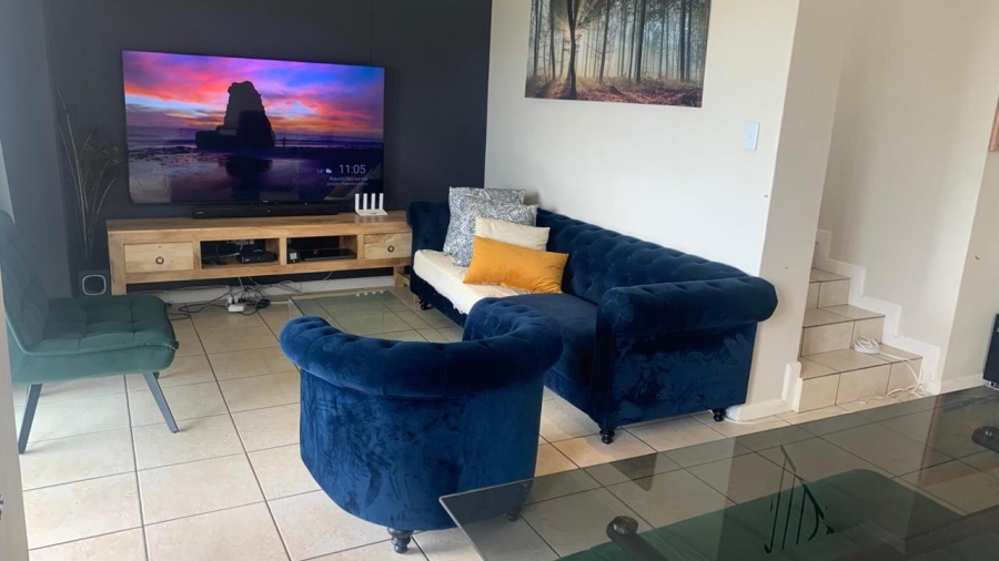 3 Bedroom Property for Sale in Allens Nek Gauteng