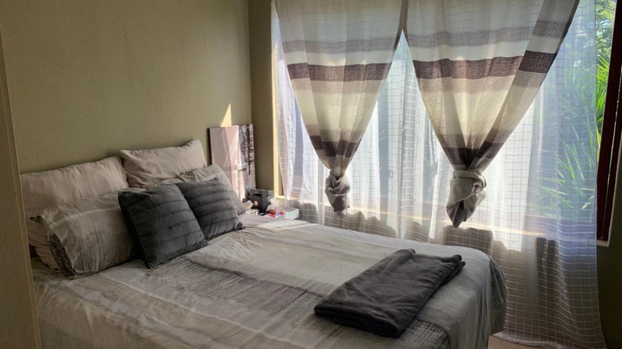 2 Bedroom Property for Sale in Honeydew Gauteng