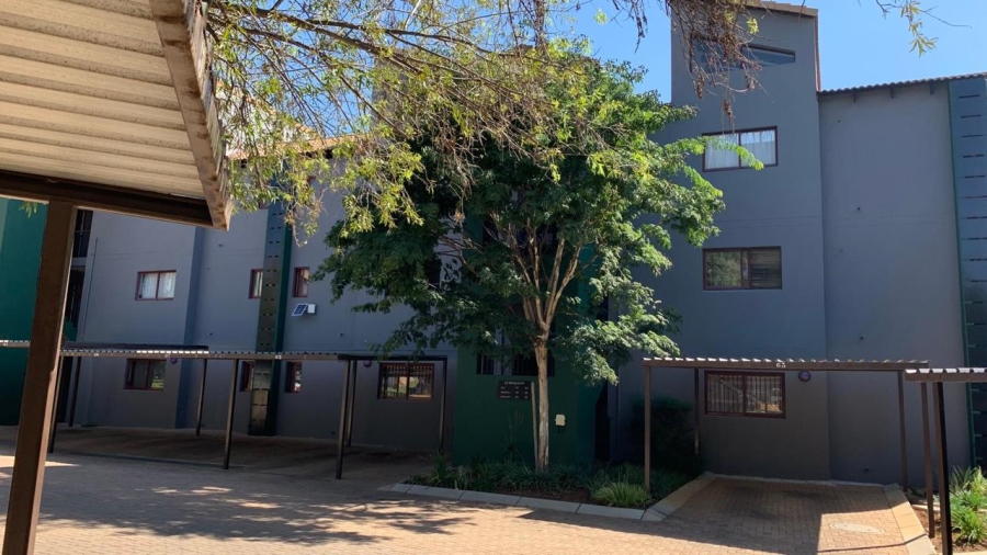 2 Bedroom Property for Sale in Honeydew Gauteng