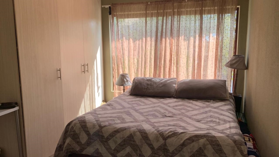 2 Bedroom Property for Sale in Honeydew Gauteng