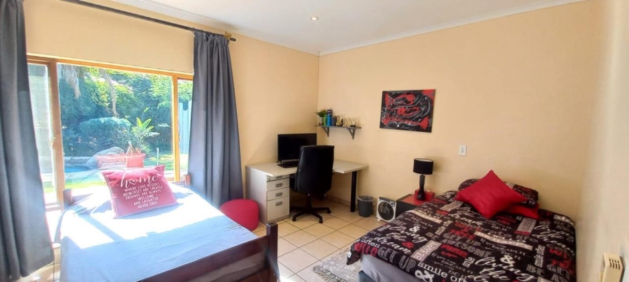 5 Bedroom Property for Sale in Bryanston Gauteng