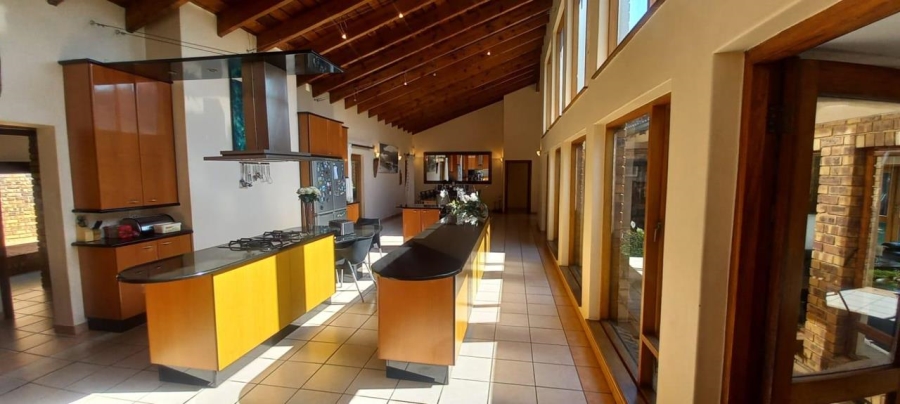 5 Bedroom Property for Sale in Bryanston Gauteng