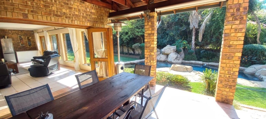 5 Bedroom Property for Sale in Bryanston Gauteng