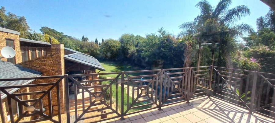 5 Bedroom Property for Sale in Bryanston Gauteng