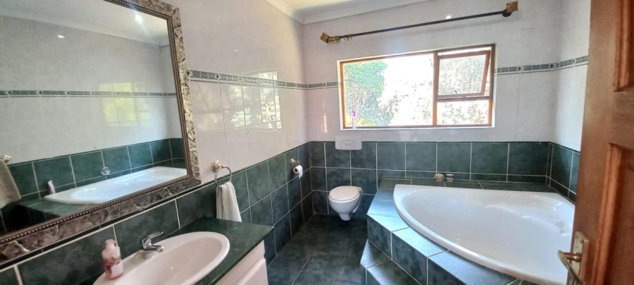 5 Bedroom Property for Sale in Bryanston Gauteng