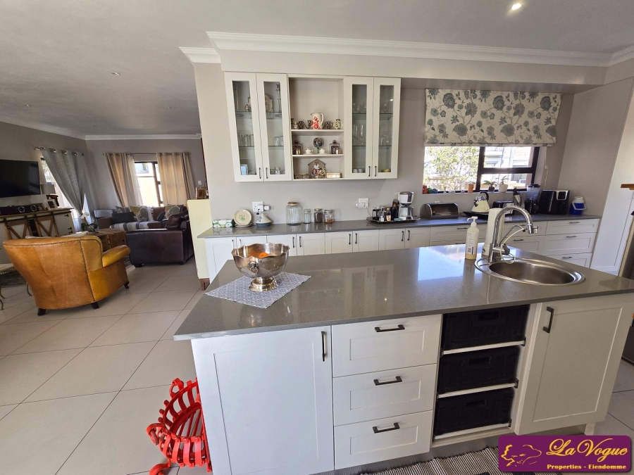 3 Bedroom Property for Sale in Olympus AH Gauteng