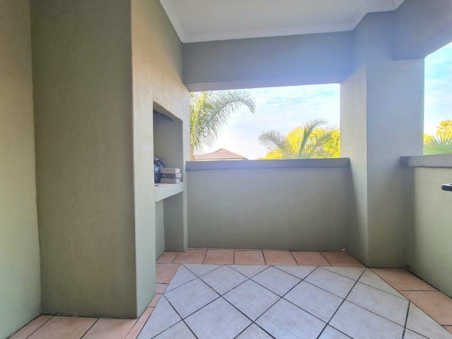 2 Bedroom Property for Sale in Elarduspark Ext 3 Gauteng