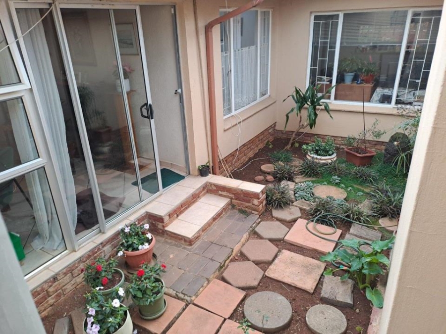 4 Bedroom Property for Sale in Wingate Park Gauteng