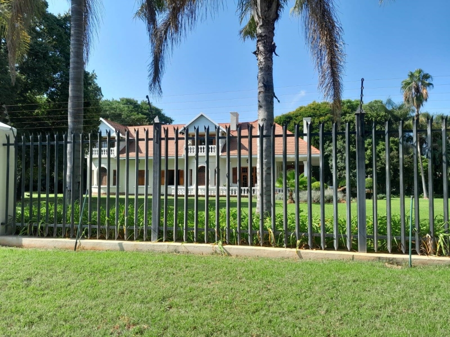 7 Bedroom Property for Sale in Wonderboom AH Gauteng