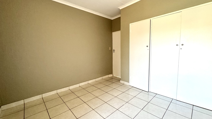 3 Bedroom Property for Sale in Elarduspark Ext 3 Gauteng