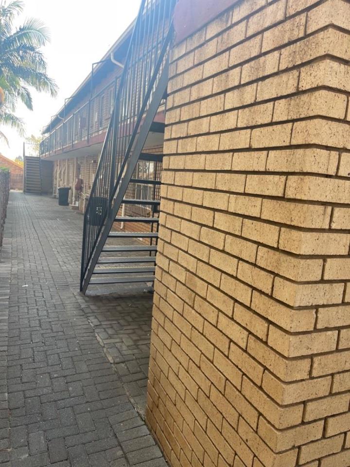 2 Bedroom Property for Sale in The Orchards Gauteng