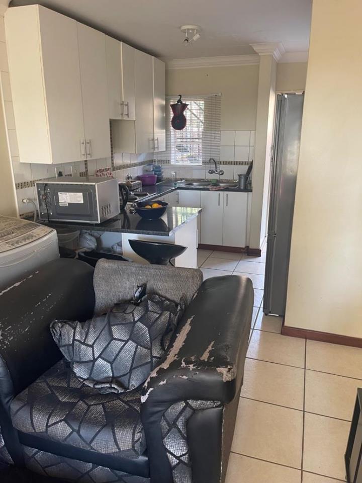 2 Bedroom Property for Sale in The Orchards Gauteng