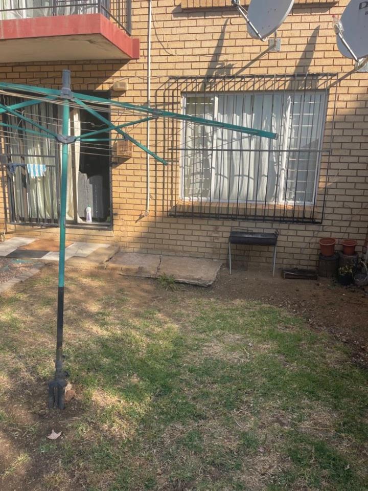 2 Bedroom Property for Sale in The Orchards Gauteng