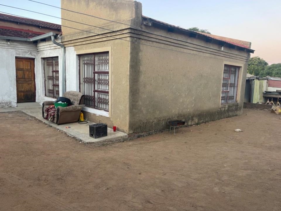 4 Bedroom Property for Sale in Soshanguve W Gauteng