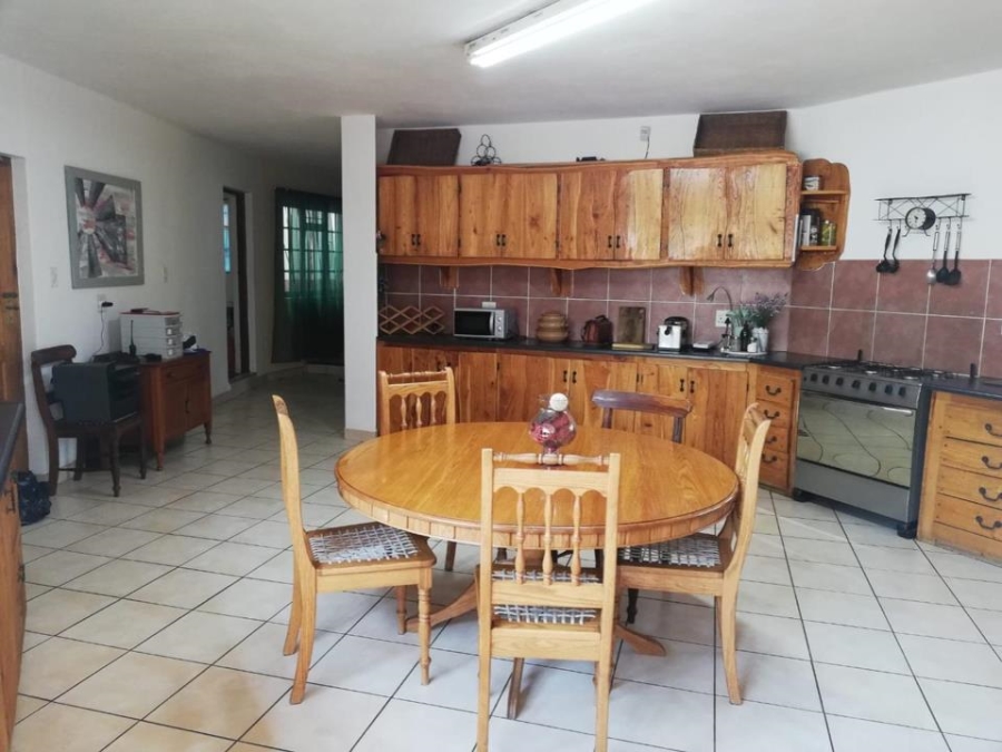 5 Bedroom Property for Sale in Chantelle Gauteng