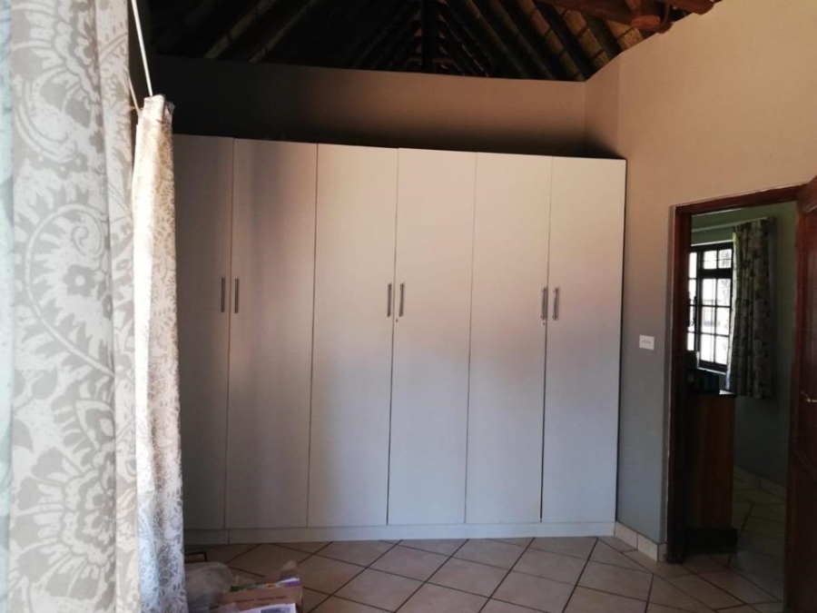 5 Bedroom Property for Sale in Chantelle Gauteng