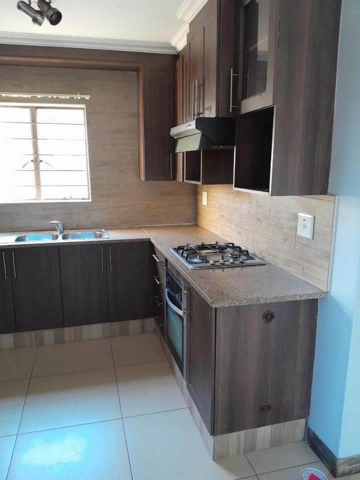 2 Bedroom Property for Sale in Andeon Gauteng