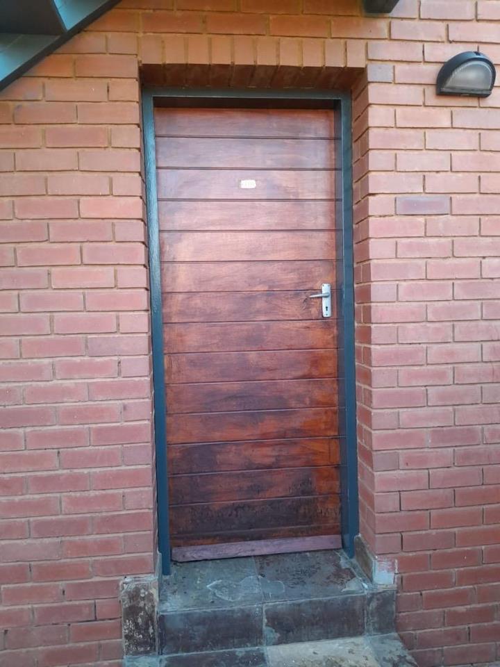 2 Bedroom Property for Sale in Andeon Gauteng