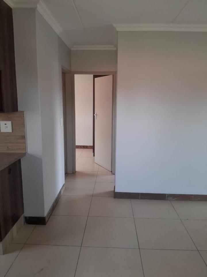 2 Bedroom Property for Sale in Andeon Gauteng