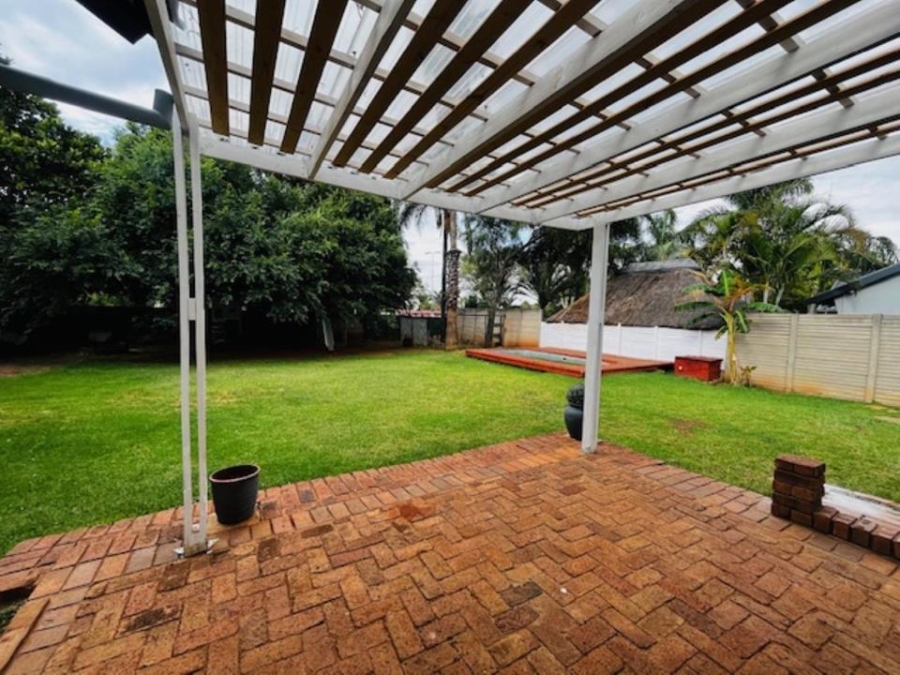 4 Bedroom Property for Sale in Florauna Gauteng