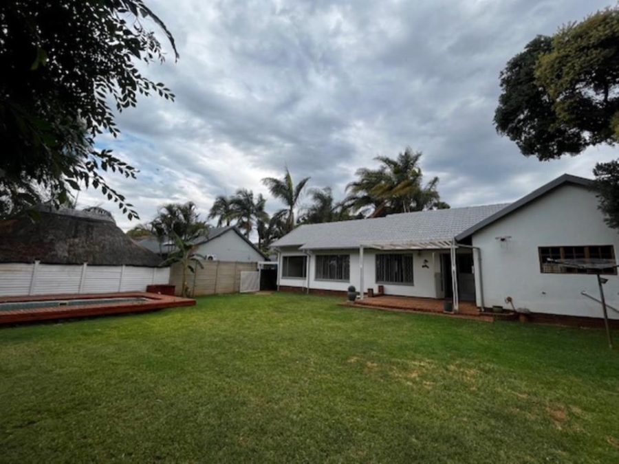 4 Bedroom Property for Sale in Florauna Gauteng