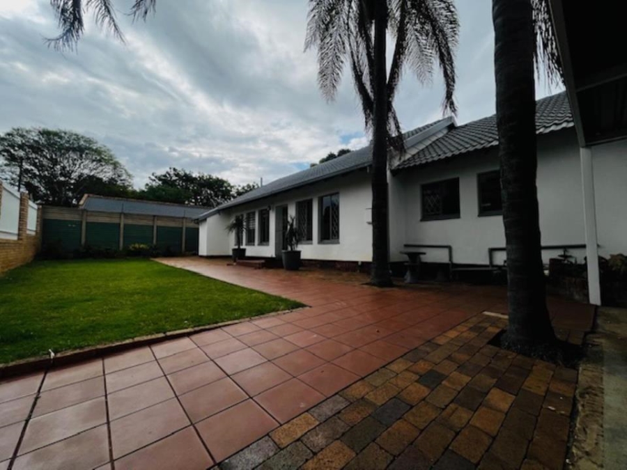 4 Bedroom Property for Sale in Florauna Gauteng