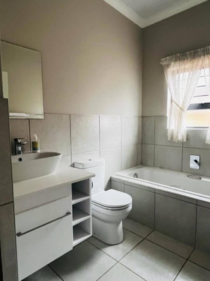 3 Bedroom Property for Sale in Annlin Gauteng