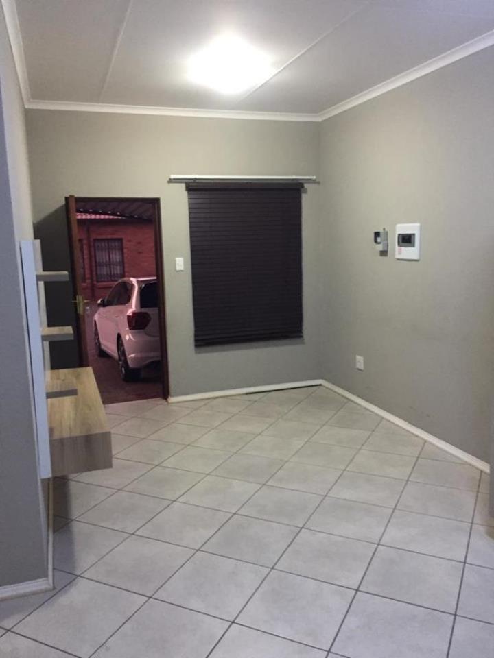 To Let 3 Bedroom Property for Rent in The Orchards Gauteng