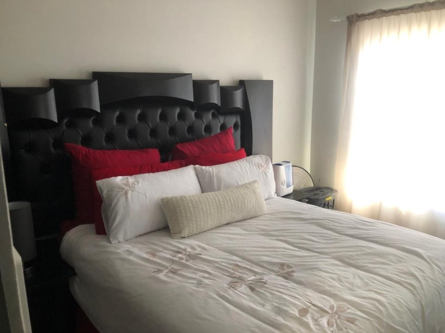 2 Bedroom Property for Sale in Pretoria North Gauteng