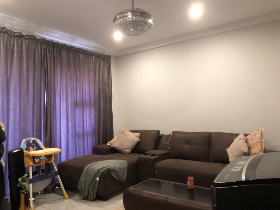 2 Bedroom Property for Sale in Pretoria North Gauteng