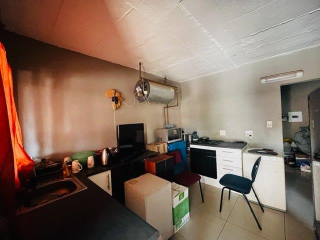 1 Bedroom Property for Sale in Pretoria North Gauteng