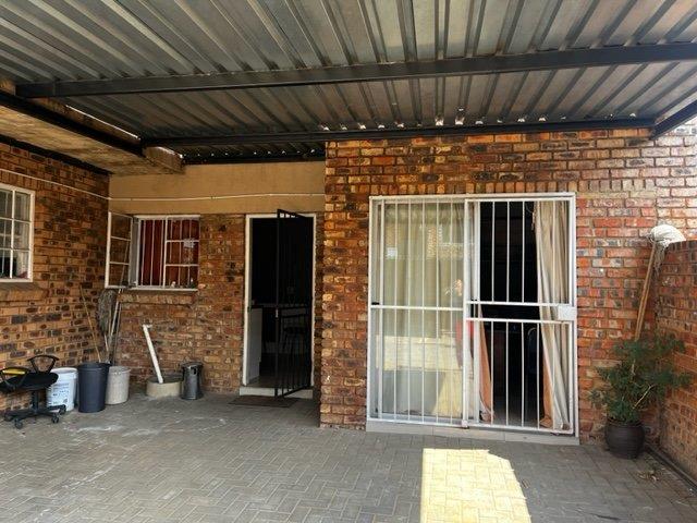 1 Bedroom Property for Sale in Pretoria North Gauteng