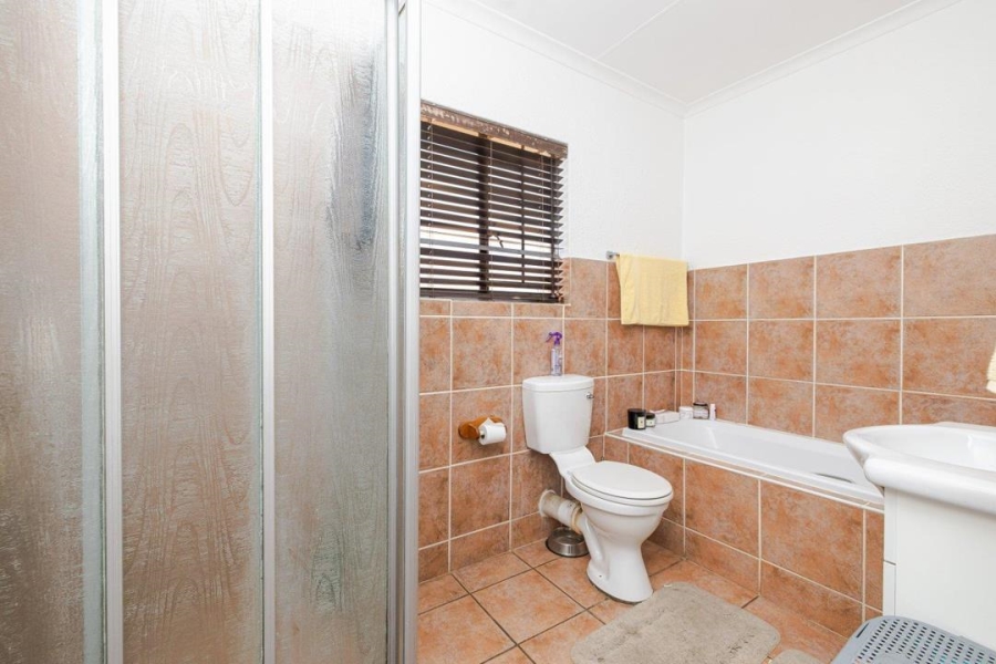 2 Bedroom Property for Sale in Halfway Gardens Gauteng