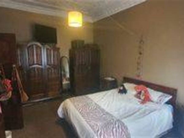 5 Bedroom Property for Sale in Alberante Gauteng