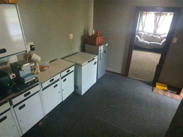 5 Bedroom Property for Sale in Alberante Gauteng