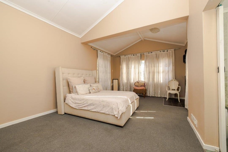 4 Bedroom Property for Sale in Halfway Gardens Gauteng