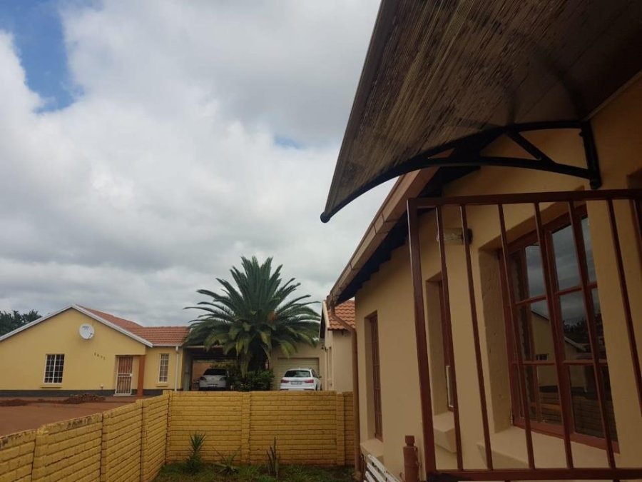 2 Bedroom Property for Sale in Chantelle Gauteng