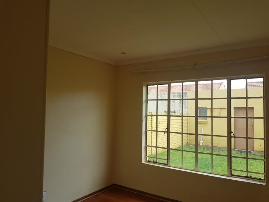 2 Bedroom Property for Sale in Chantelle Gauteng