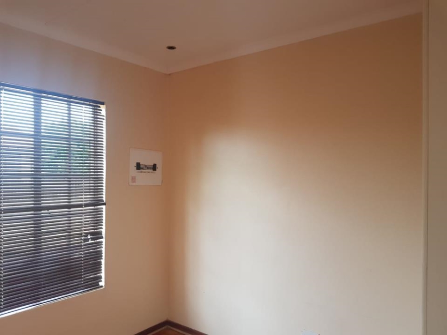 2 Bedroom Property for Sale in Chantelle Gauteng