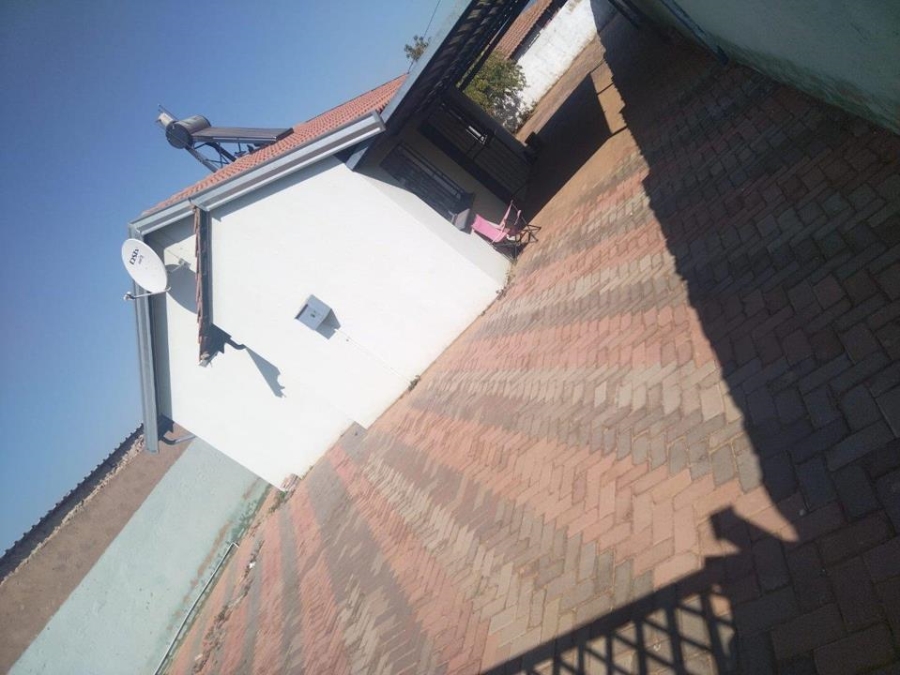 2 Bedroom Property for Sale in Soshanguve East Gauteng