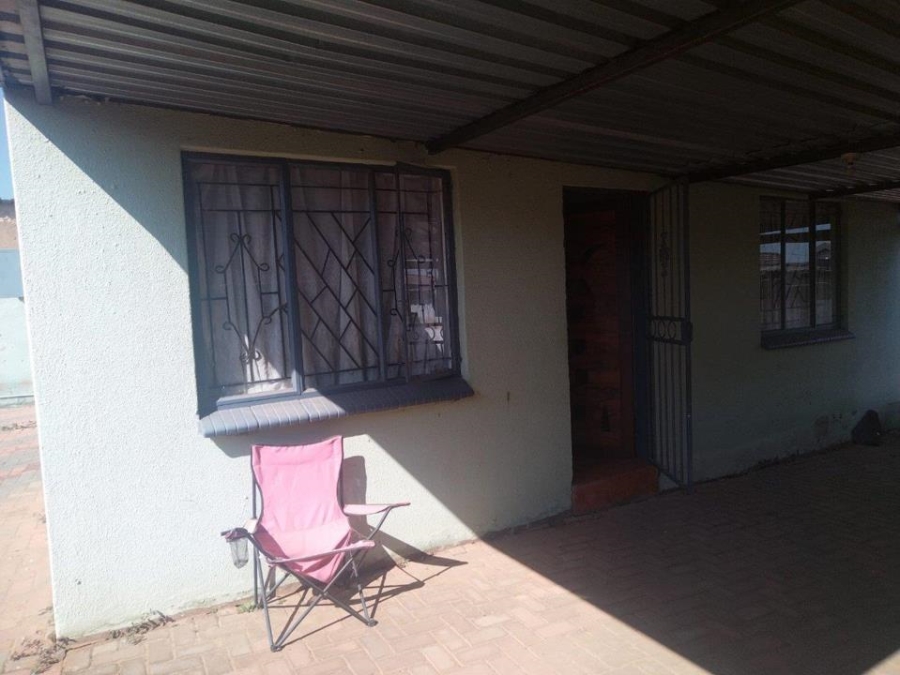 2 Bedroom Property for Sale in Soshanguve East Gauteng