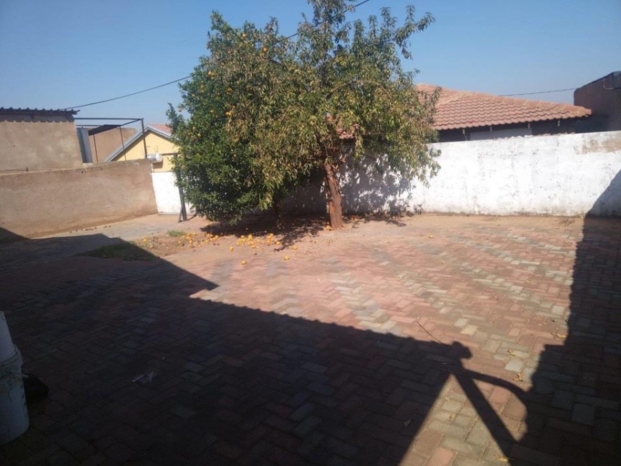 2 Bedroom Property for Sale in Soshanguve East Gauteng