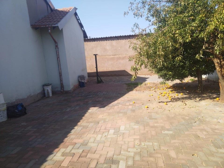 2 Bedroom Property for Sale in Soshanguve East Gauteng