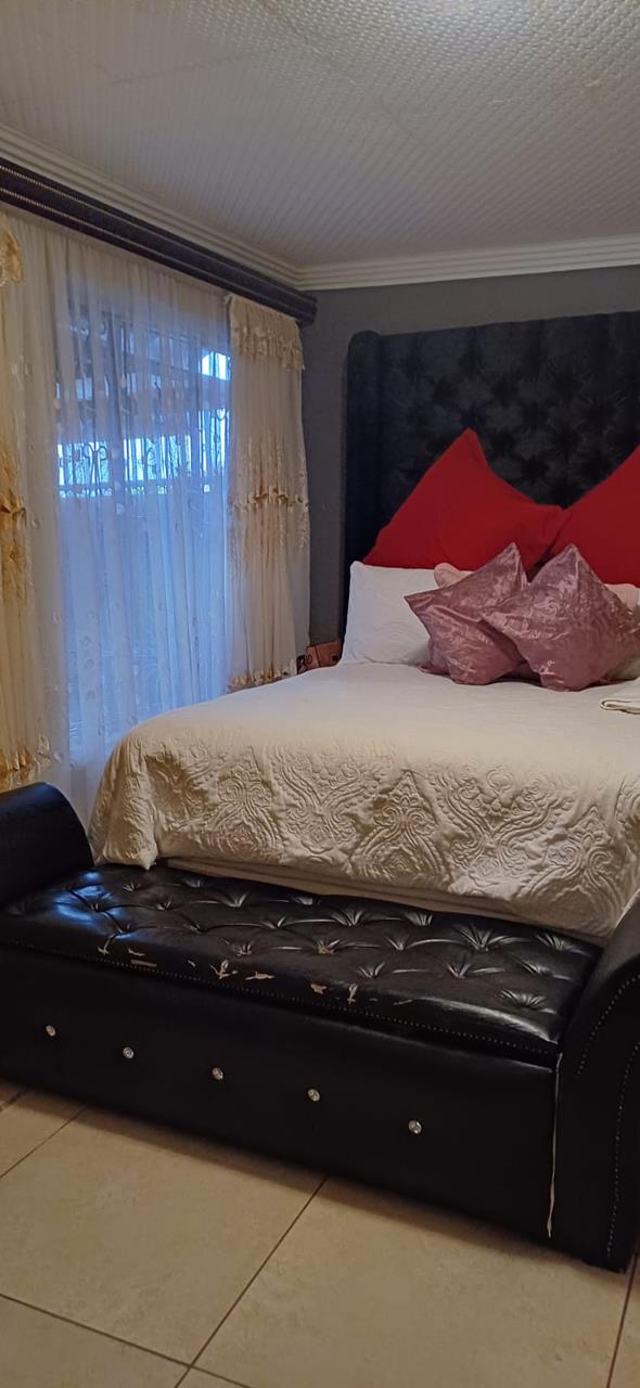 2 Bedroom Property for Sale in Soshanguve A Gauteng