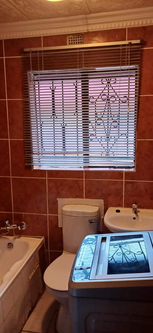 2 Bedroom Property for Sale in Soshanguve A Gauteng