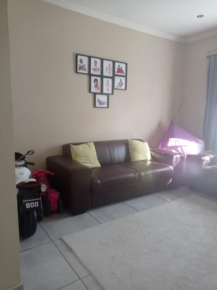 4 Bedroom Property for Sale in Amandasig Gauteng