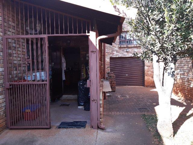 3 Bedroom Property for Sale in Amandasig Gauteng