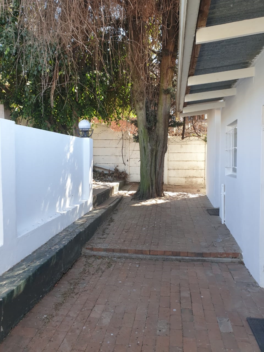 To Let 1 Bedroom Property for Rent in Kensington Gauteng